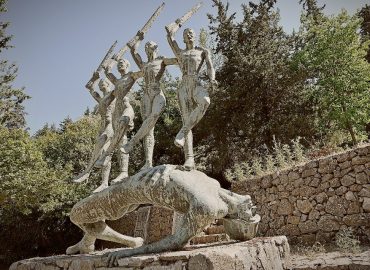 Μνημείο της Μάχης της Παναγιάς στην Παναγιά Κεραμειών.