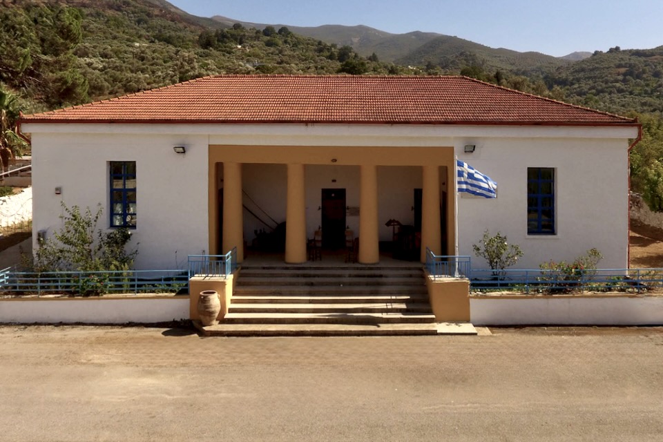 Το παλιό δημοτικό σχολείο των Παλαιών Ρουμάτων