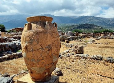 Άποψη του μινωικού ανακτόρου στα Μάλια