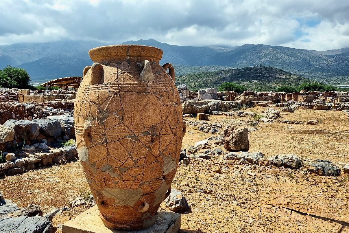 Άποψη του μινωικού ανακτόρου στα Μάλια