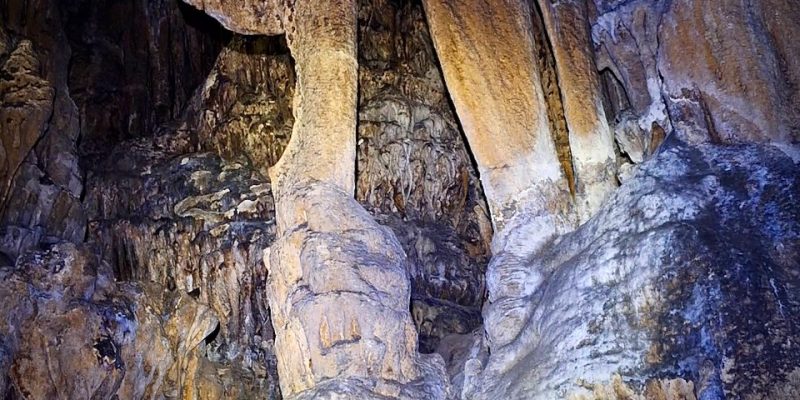 Σπήλαιο Λερά στο Σταυρό Ακρωτηρίου